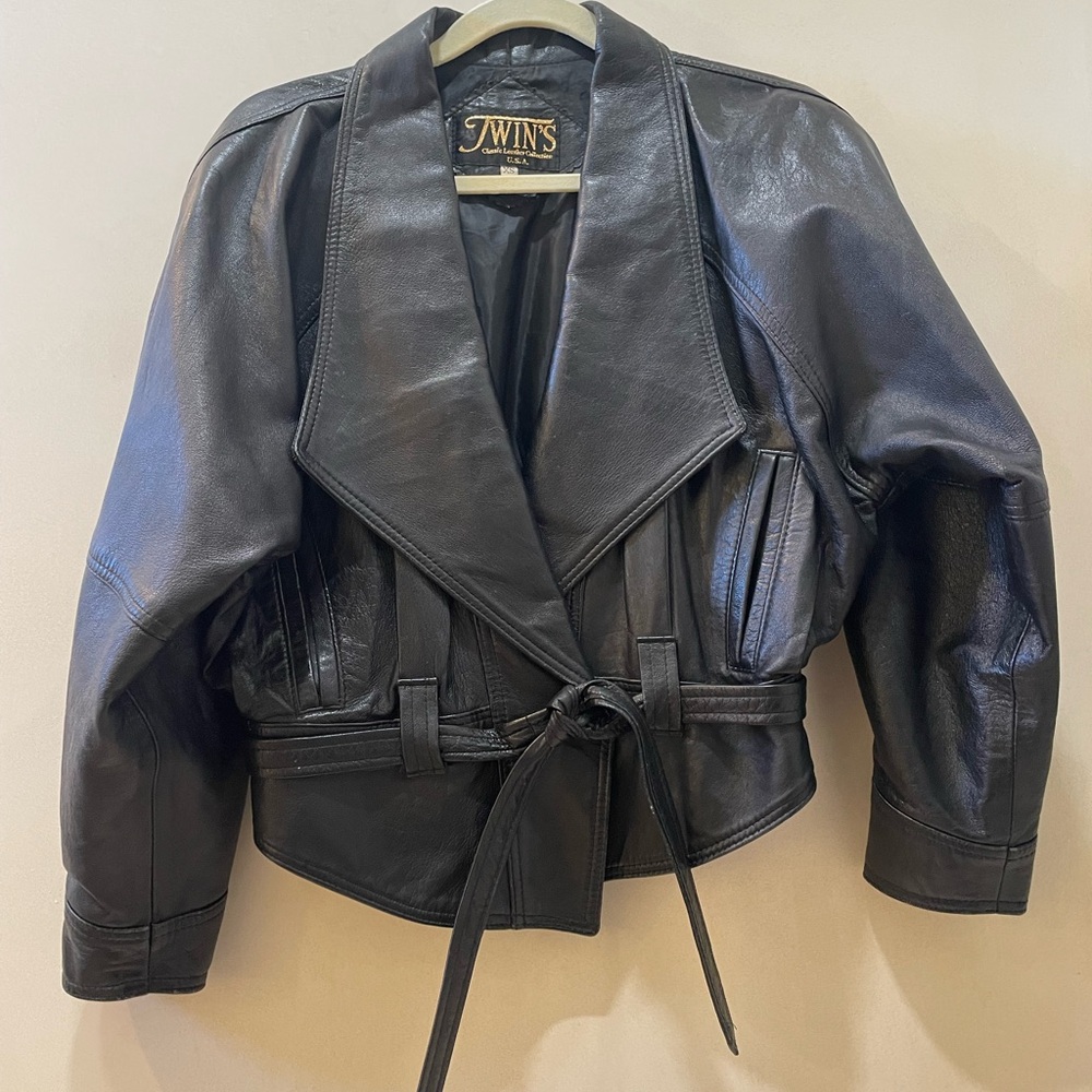 Vintage Twins Classic Leather Cropped Black Leather Jacket